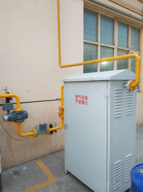 坐在男人嘴上让他添在线视频