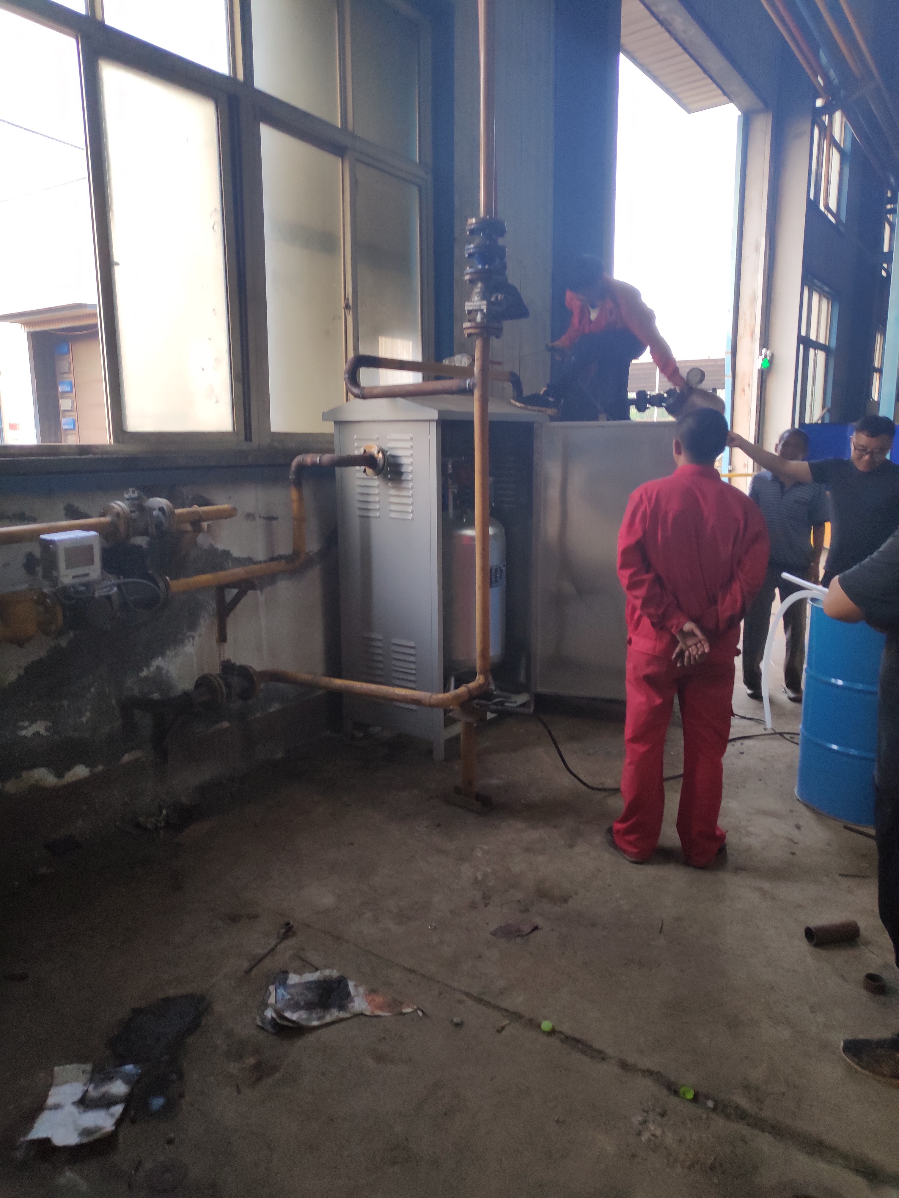 坐在男人嘴上让他添在线视频