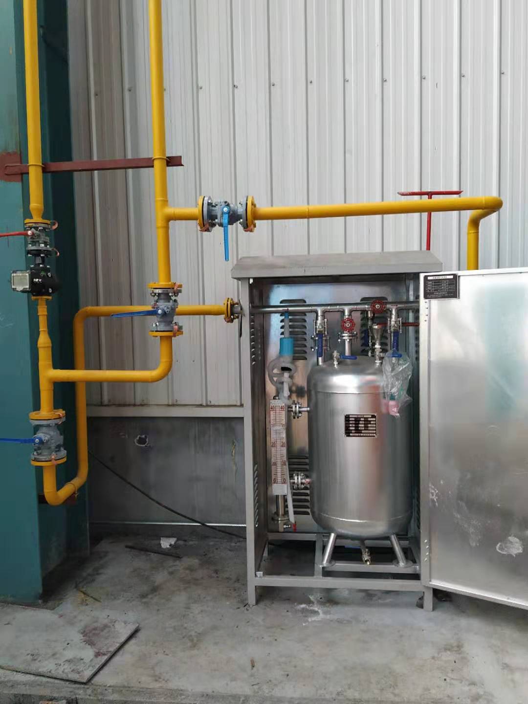 坐在男人嘴上让他添在线视频