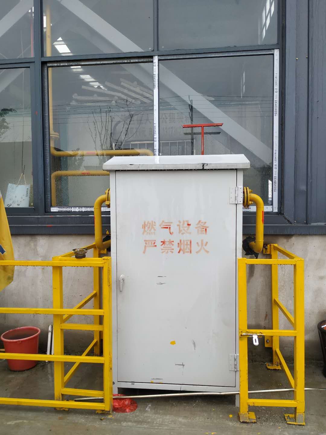 坐在男人嘴上让他添在线视频