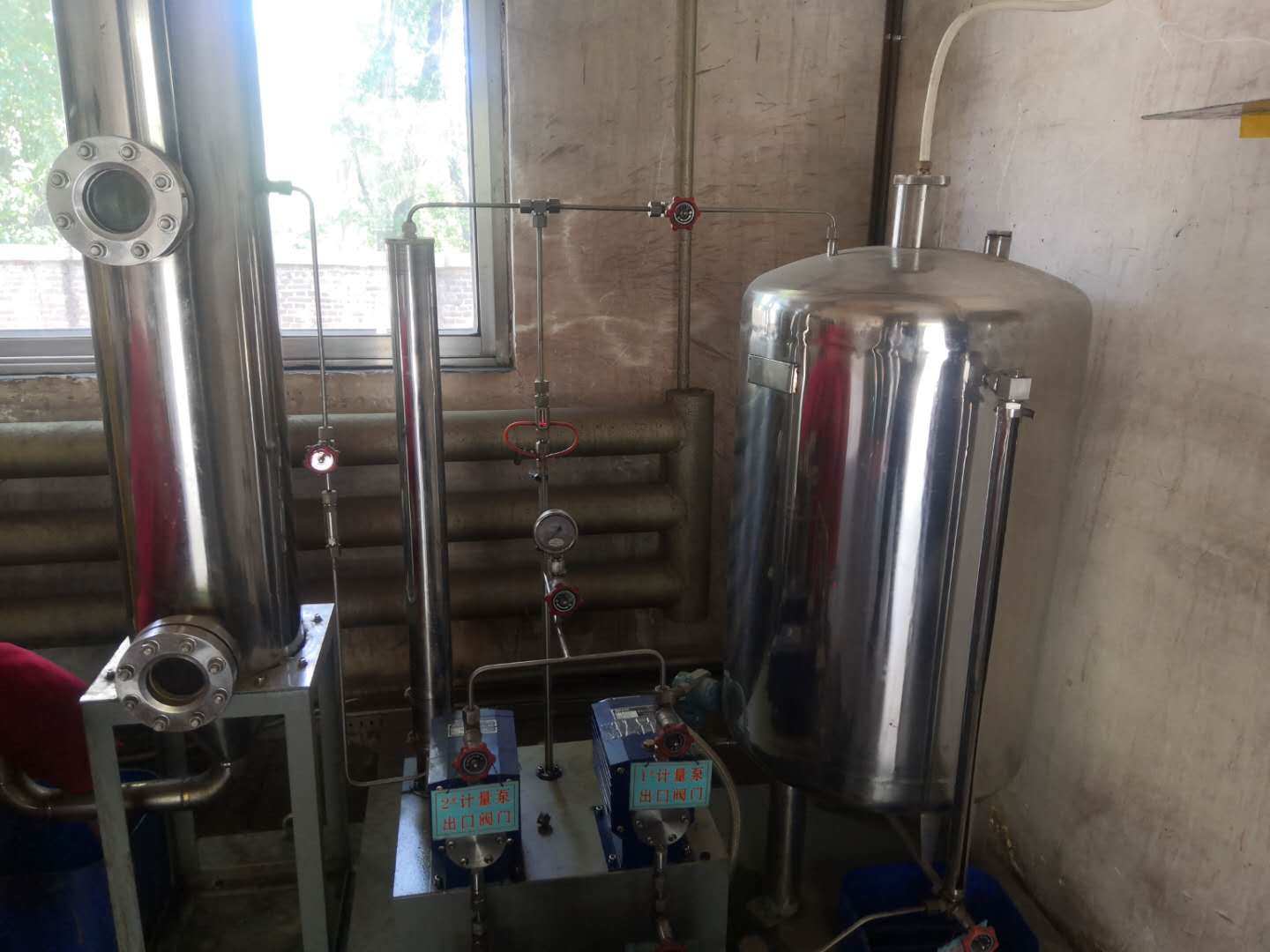 坐在男人嘴上让他添在线视频