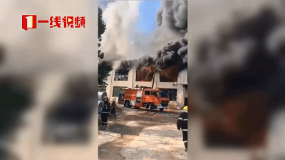 坐在男人嘴上让他添在线视频