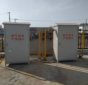 坐在男人嘴上让他添在线视频