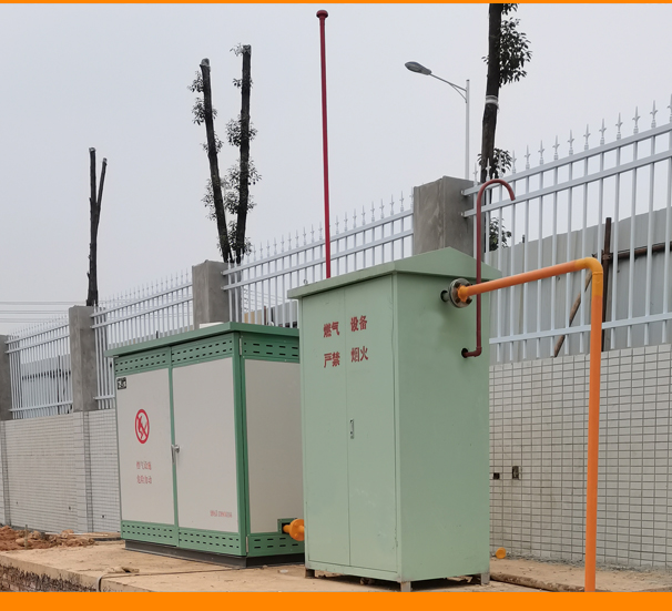 坐在男人嘴上让他添在线视频