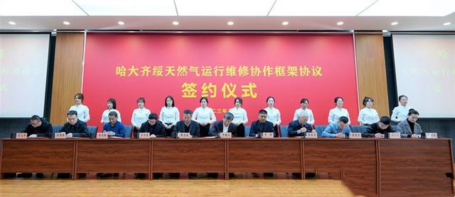 坐在男人嘴上让他添在线视频