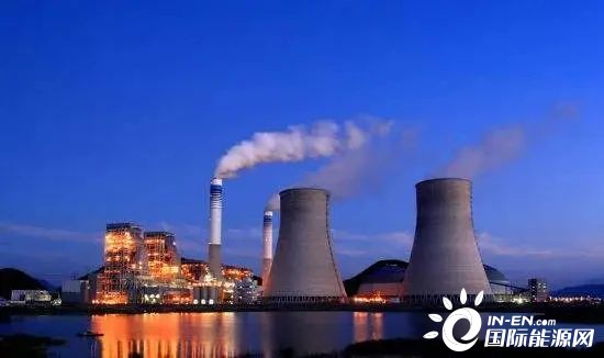 坐在男人嘴上让他添在线视频