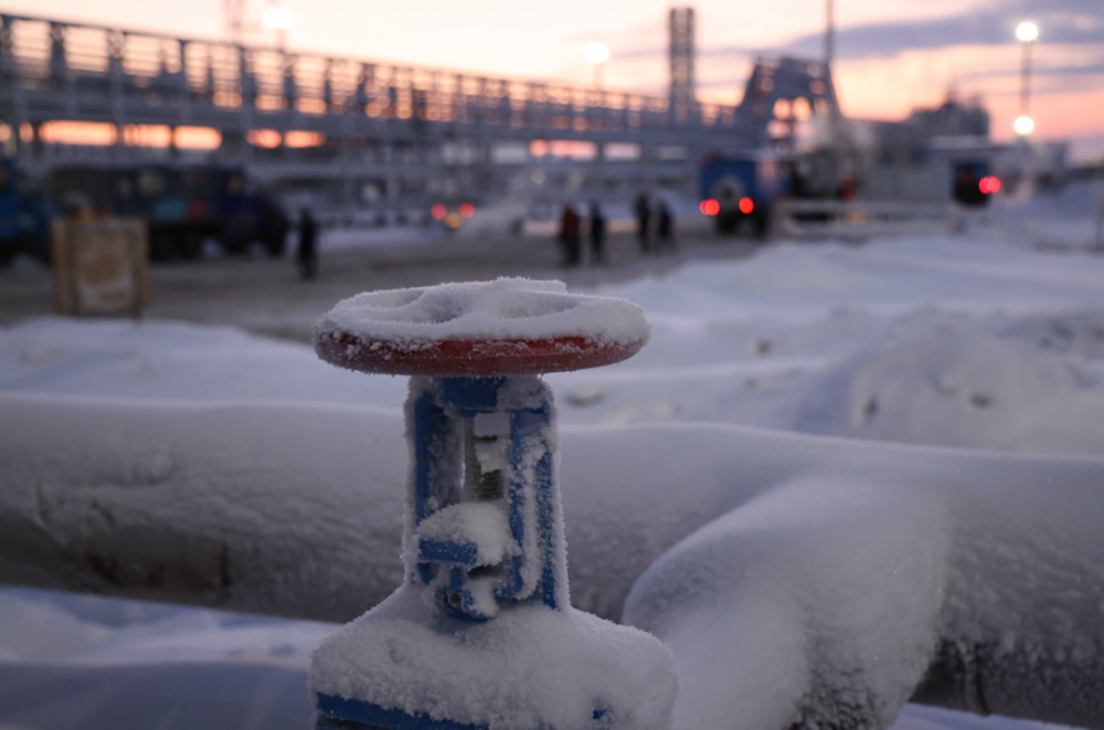 坐在男人嘴上让他添在线视频