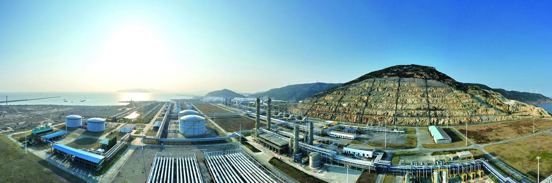 坐在男人嘴上让他添在线视频