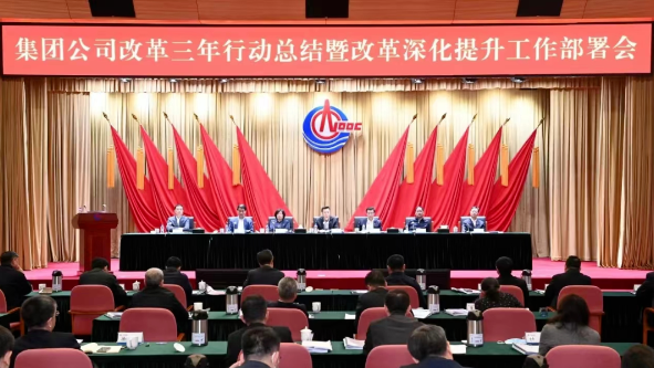 坐在男人嘴上让他添在线视频